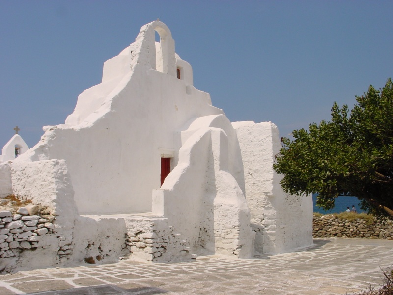 Mykonos Altstadt Mikonos Kirche Paraportiani.JPG -                                
